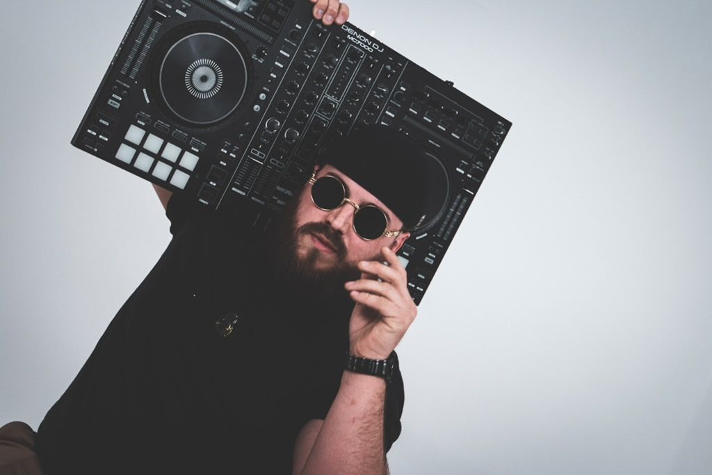 DJ Guy Fell